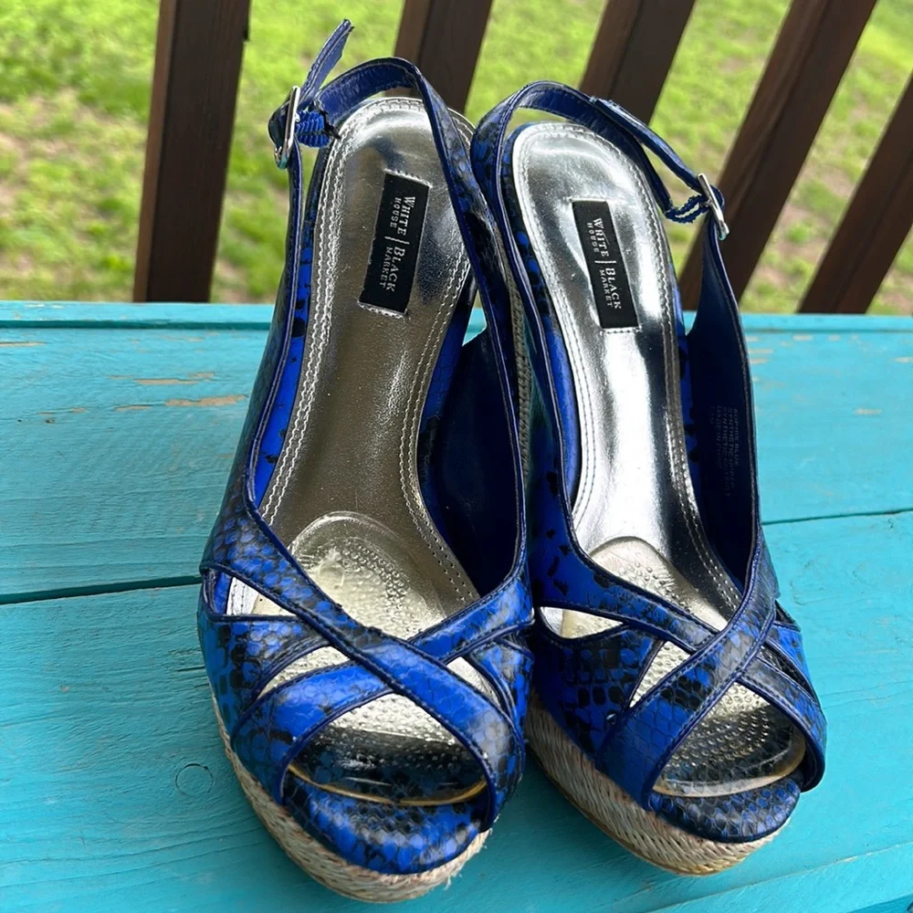 WHBM Ladies 7.5 Sophie Blue Peep Toe Wedge Shoe